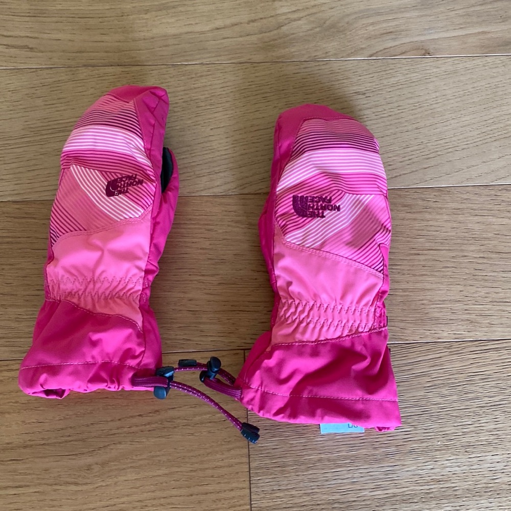 North face girls large pink Dryvent mittens.